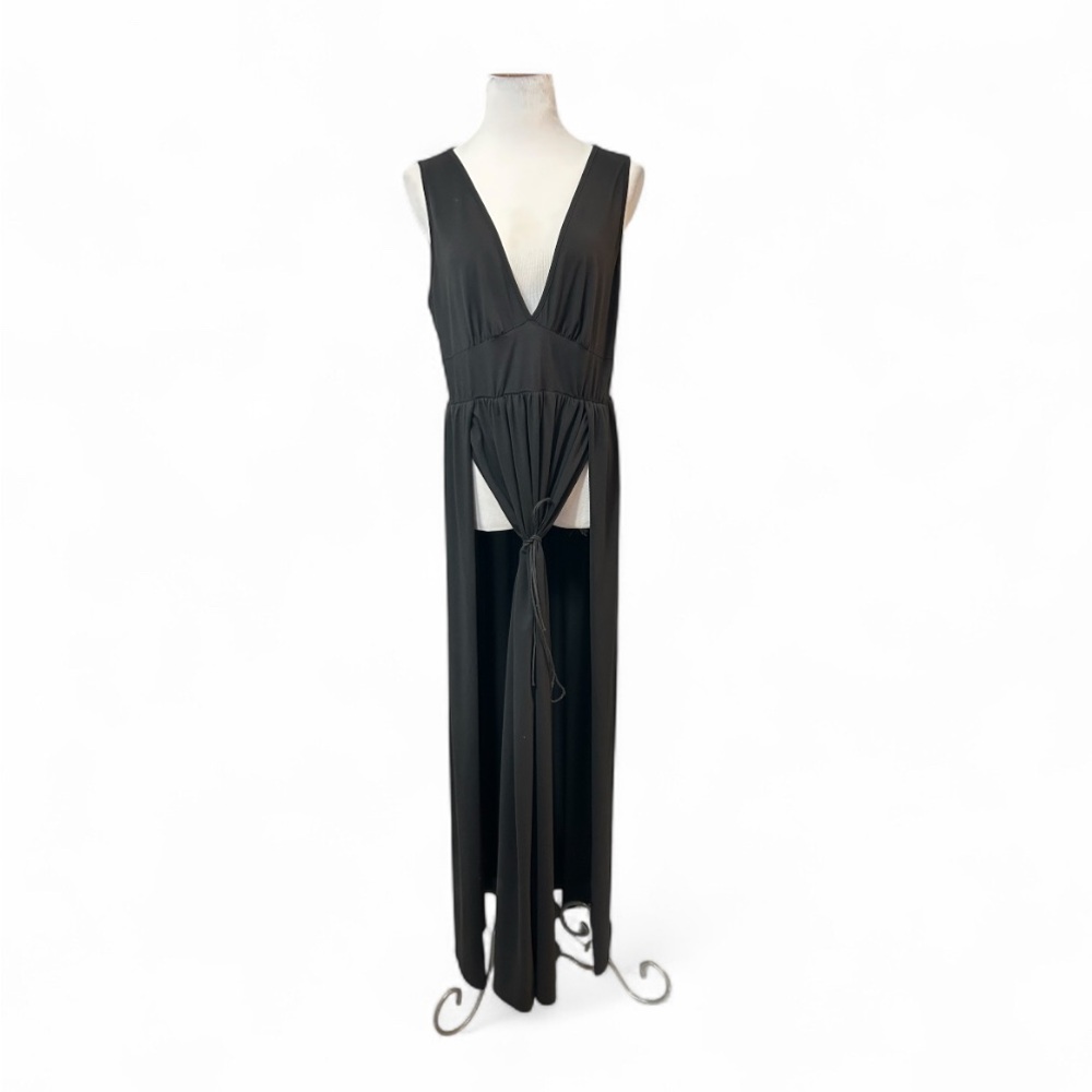Elegant Black Maxi Dress